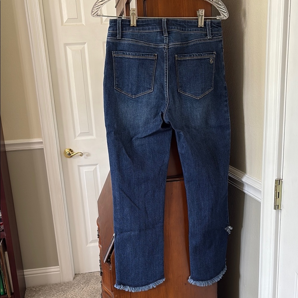 Susan Graver BOHO Regular High Stretch Denim Crop Jeans with Frayed Tulip Hem - Picture 7 of 12